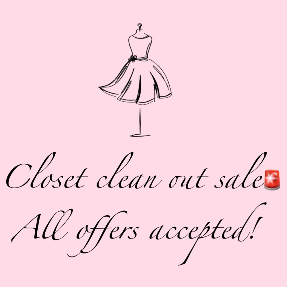 Cleaning out my closet sale 🚨